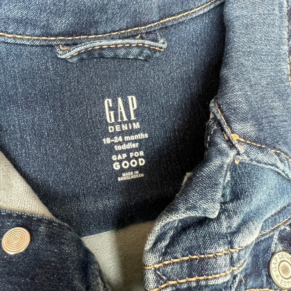 NWT Gap Dark Denim Jacket Toddler 18-24 months
